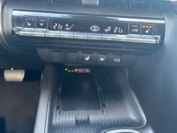 TOYOTA C-HR 2.0 Plug-in Hybrid Teamplayer Navi  Kamera