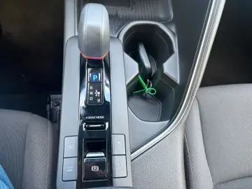 TOYOTA C-HR 2.0 Plug-in Hybrid Teamplayer Navi  Kamera