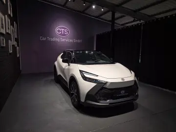 TOYOTA C-HR Plug-In Hybrid FWD Team Deutschland 1 HAND
