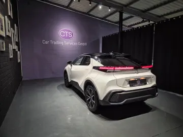 TOYOTA C-HR Plug-In Hybrid FWD Team Deutschland 1 HAND