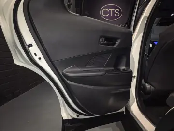 TOYOTA C-HR Plug-In Hybrid FWD Team Deutschland 1 HAND