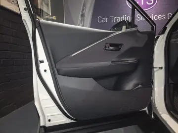 TOYOTA C-HR Plug-In Hybrid FWD Team Deutschland 1 HAND