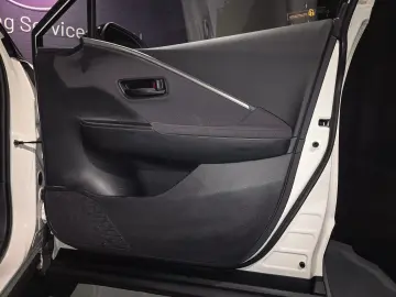 TOYOTA C-HR Plug-In Hybrid FWD Team Deutschland 1 HAND