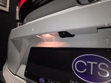 TOYOTA C-HR Plug-In Hybrid FWD Team Deutschland 1 HAND