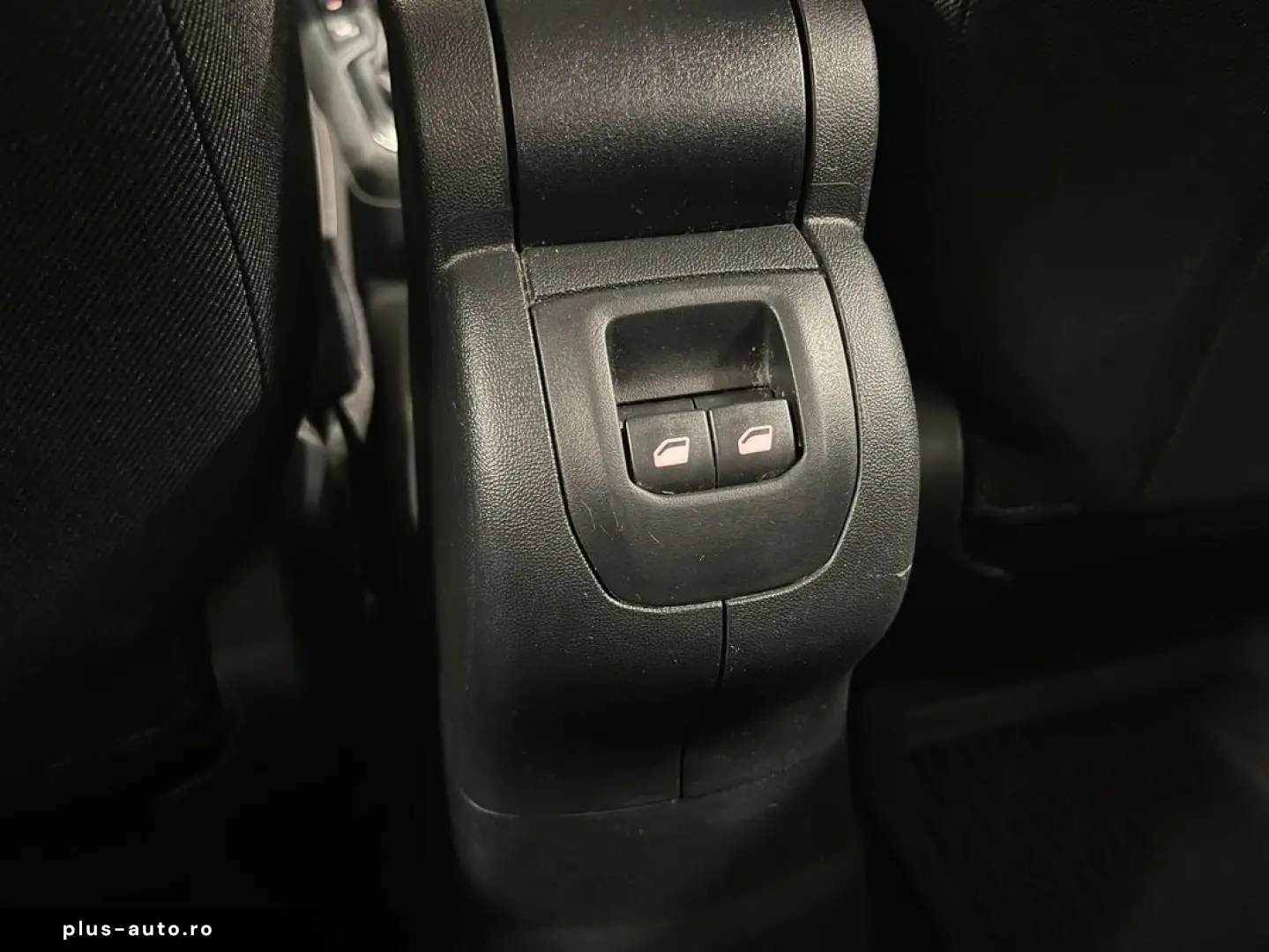 Peugeot 301