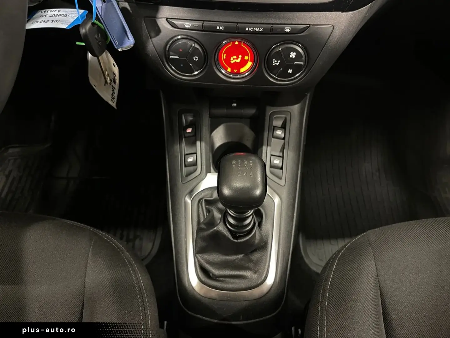 Peugeot 301