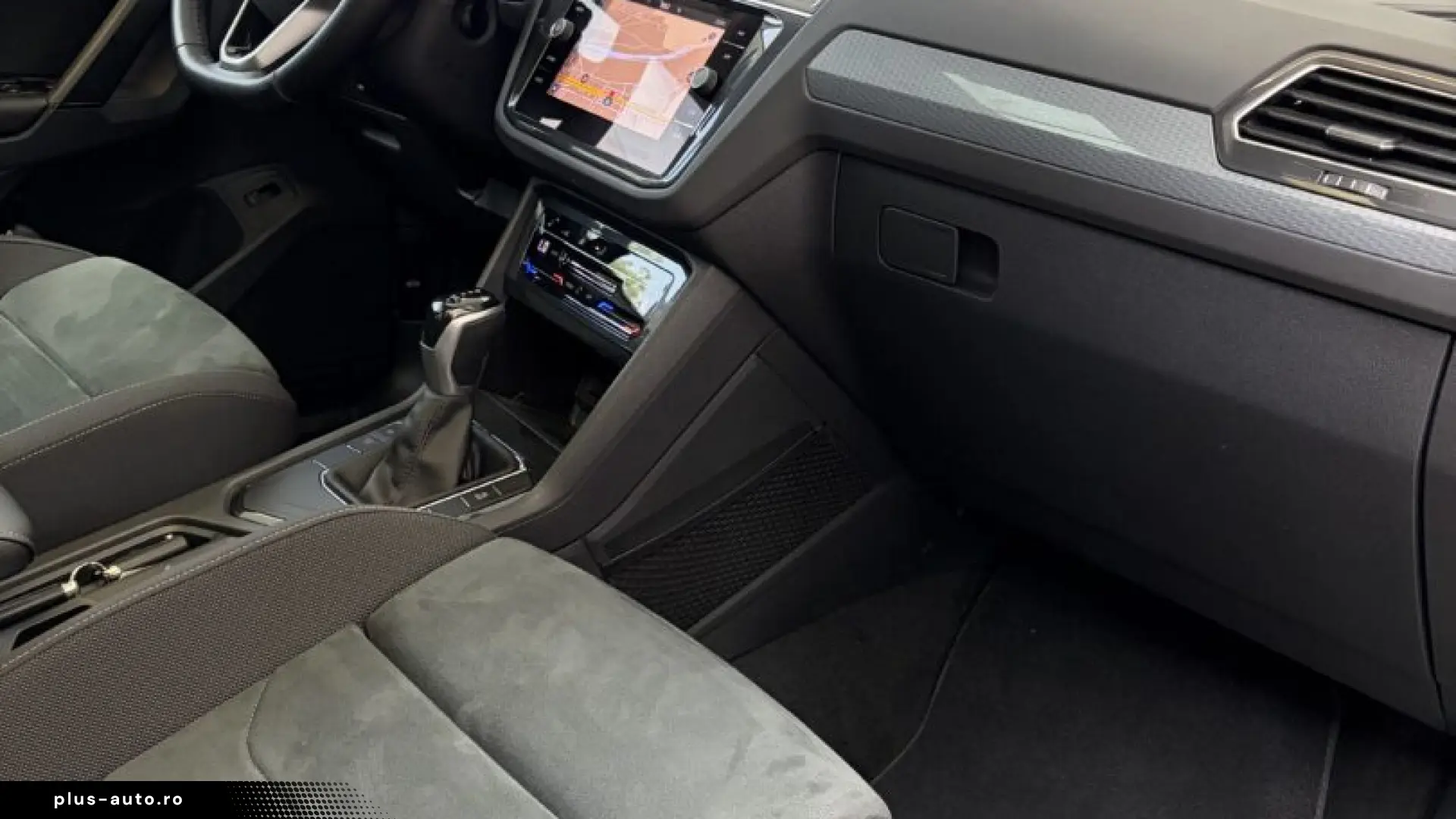 VOLKSWAGEN TIGUAN   2021-03