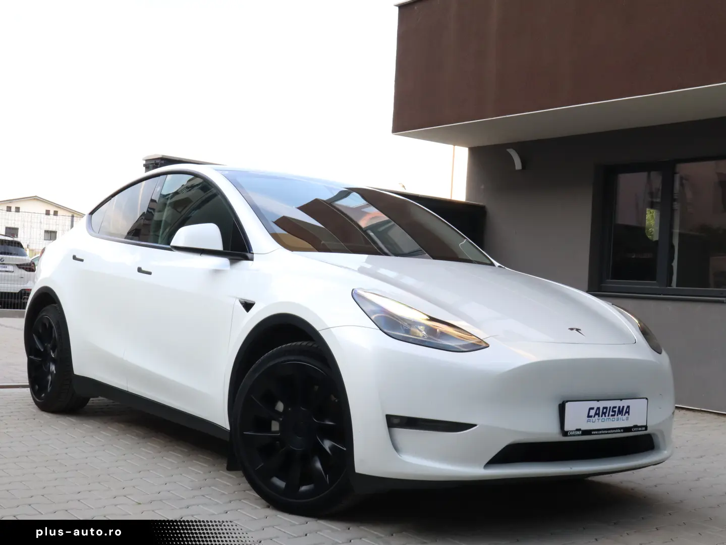 Tesla Model Y Long Range Dual Motor AWD