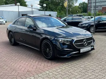 Mercedes-Benz E 200 AMG LINE PREMIUM PANO SUPERSCREEN NAPPA