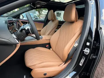 Mercedes-Benz E 200 AMG LINE PREMIUM PANO SUPERSCREEN NAPPA