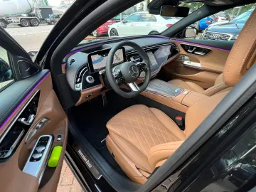 Mercedes-Benz E 200 AMG LINE PREMIUM PANO SUPERSCREEN NAPPA