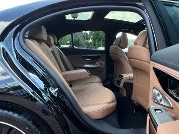 Mercedes-Benz E 200 AMG LINE PREMIUM PANO SUPERSCREEN NAPPA