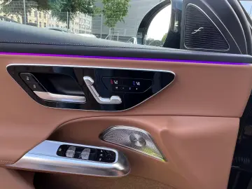 Mercedes-Benz E 200 AMG LINE PREMIUM PANO SUPERSCREEN NAPPA