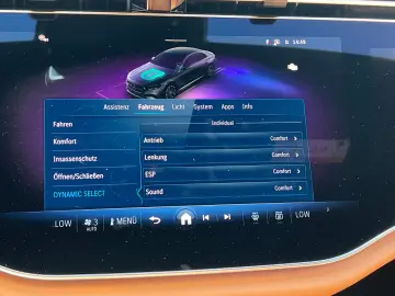 Mercedes-Benz E 200 AMG LINE PREMIUM PANO SUPERSCREEN NAPPA