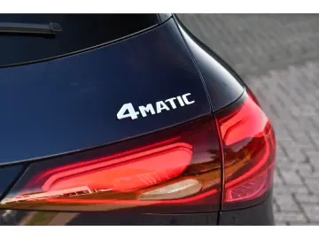 Mercedes-Benz GLC 400e 4MATIC AMG Line