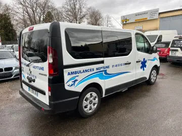RENAULT Trafic  nur 118.000 KM Ambulanta