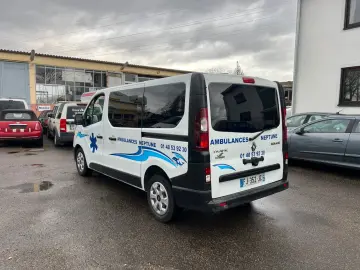 RENAULT Trafic  nur 118.000 KM Ambulanta