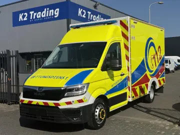 MAN TGE 180 50 180pk Automaat Ambulanta