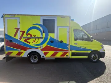 MAN TGE 180 50 180pk Automaat Ambulanta
