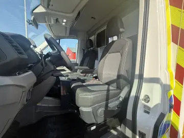 MAN TGE 180 50 180pk Automaat Ambulanta