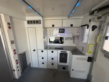 MAN TGE 180 50 180pk Automaat Ambulanta