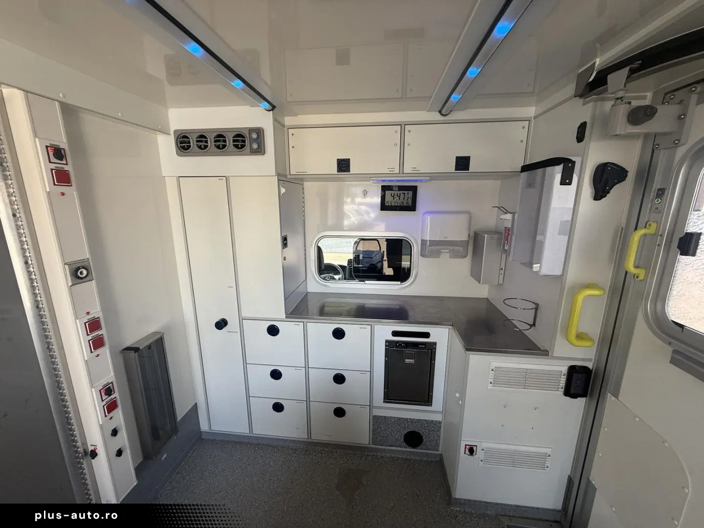 MAN TGE 180 50 180pk Automaat Ambulanta