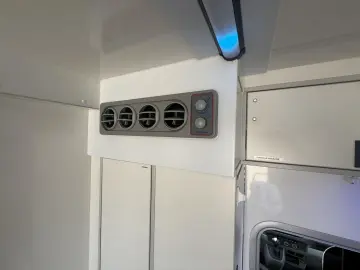 MAN TGE 180 50 180pk Automaat Ambulanta