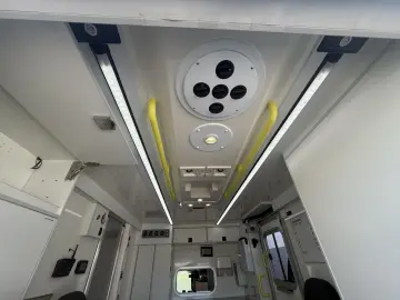 MAN TGE 180 50 180pk Automaat Ambulanta