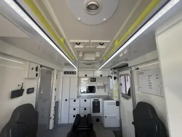 MAN TGE 180 50 180pk Automaat Ambulanta