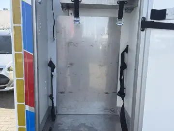 MAN TGE 180 50 180pk Automaat Ambulanta