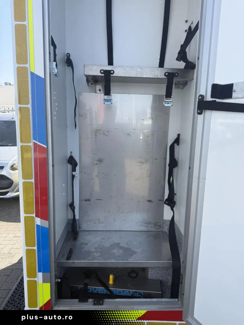 MAN TGE 180 50 180pk Automaat Ambulanta