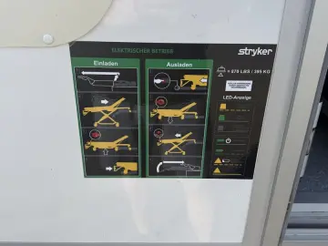 MAN TGE 180 50 180pk Automaat Ambulanta