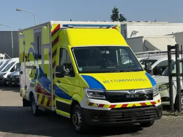 MAN TGE 180 50 180pk Automaat Ambulanta