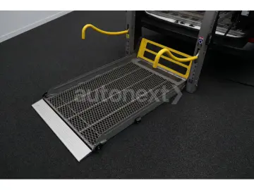 VW Crafter 35 Rollstuhl-Lift  Ambulanta