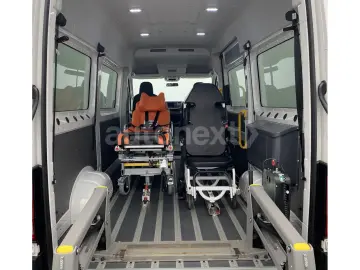 VW Crafter 35 Rollstuhl-Lift  Ambulanta