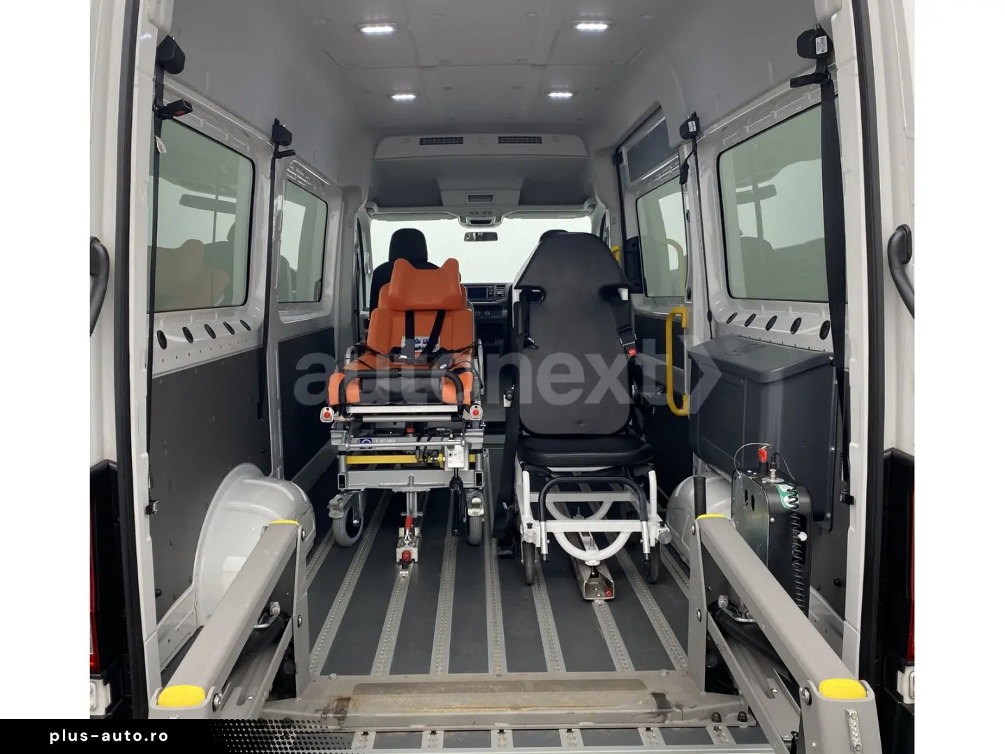 VW Crafter 35 Rollstuhl-Lift  Ambulanta