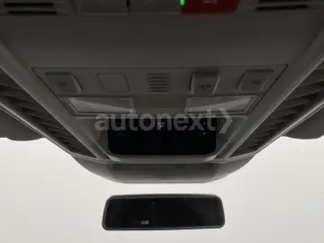 VW Crafter 35 Rollstuhl-Lift  Ambulanta