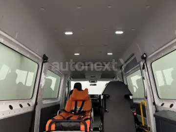 VW Crafter 35 Rollstuhl-Lift  Ambulanta