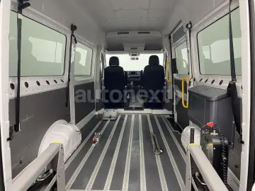 VW Crafter 35 Rollstuhl-Lift  Ambulanta