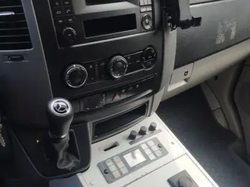 MERCEDES-BENZ 519 CDI Sprinter 6 Zylinder Ambulanta