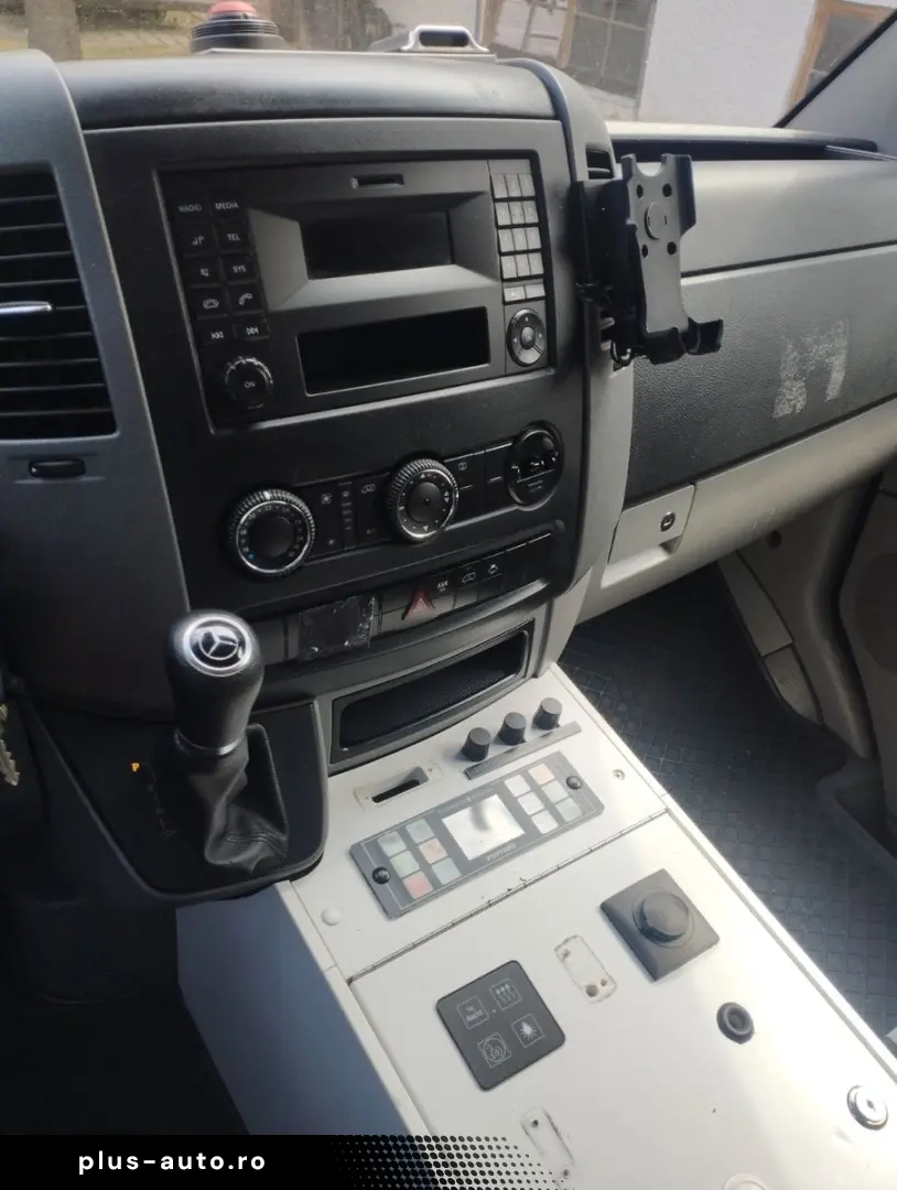 MERCEDES-BENZ 519 CDI Sprinter 6 Zylinder Ambulanta