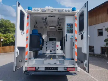 MERCEDES-BENZ 519 CDI Sprinter 6 Zylinder Ambulanta