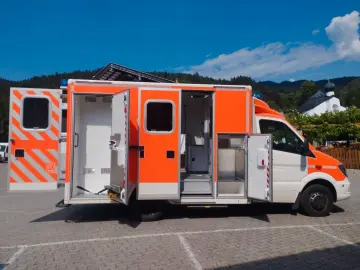 MERCEDES-BENZ 519 CDI Sprinter 6 Zylinder Ambulanta
