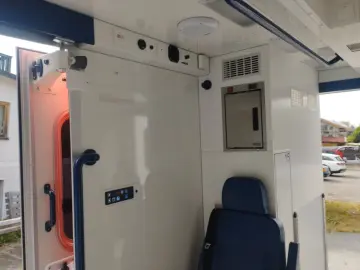 MERCEDES-BENZ 519 CDI Sprinter 6 Zylinder Ambulanta