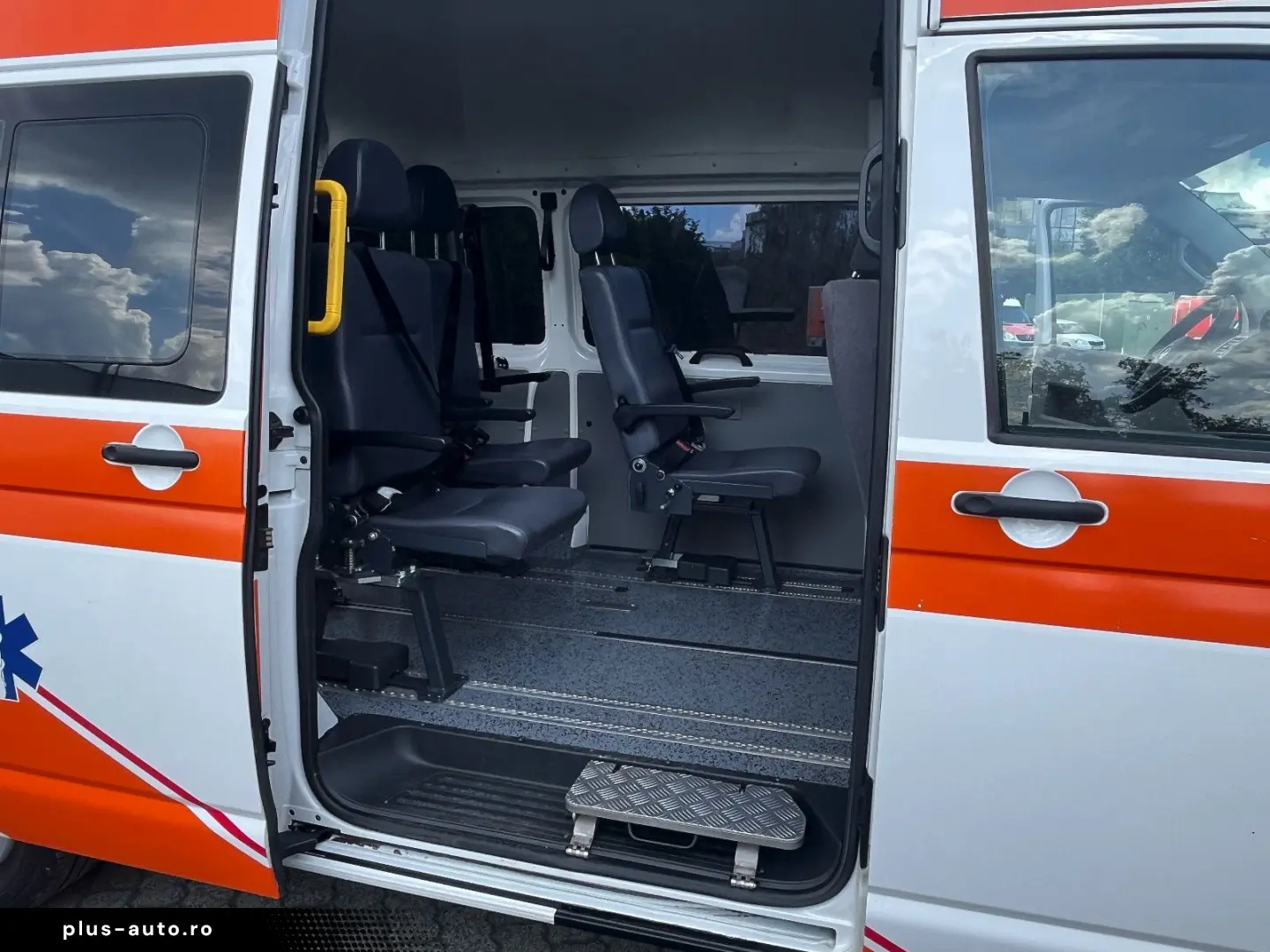 VW T5 Ambulanta