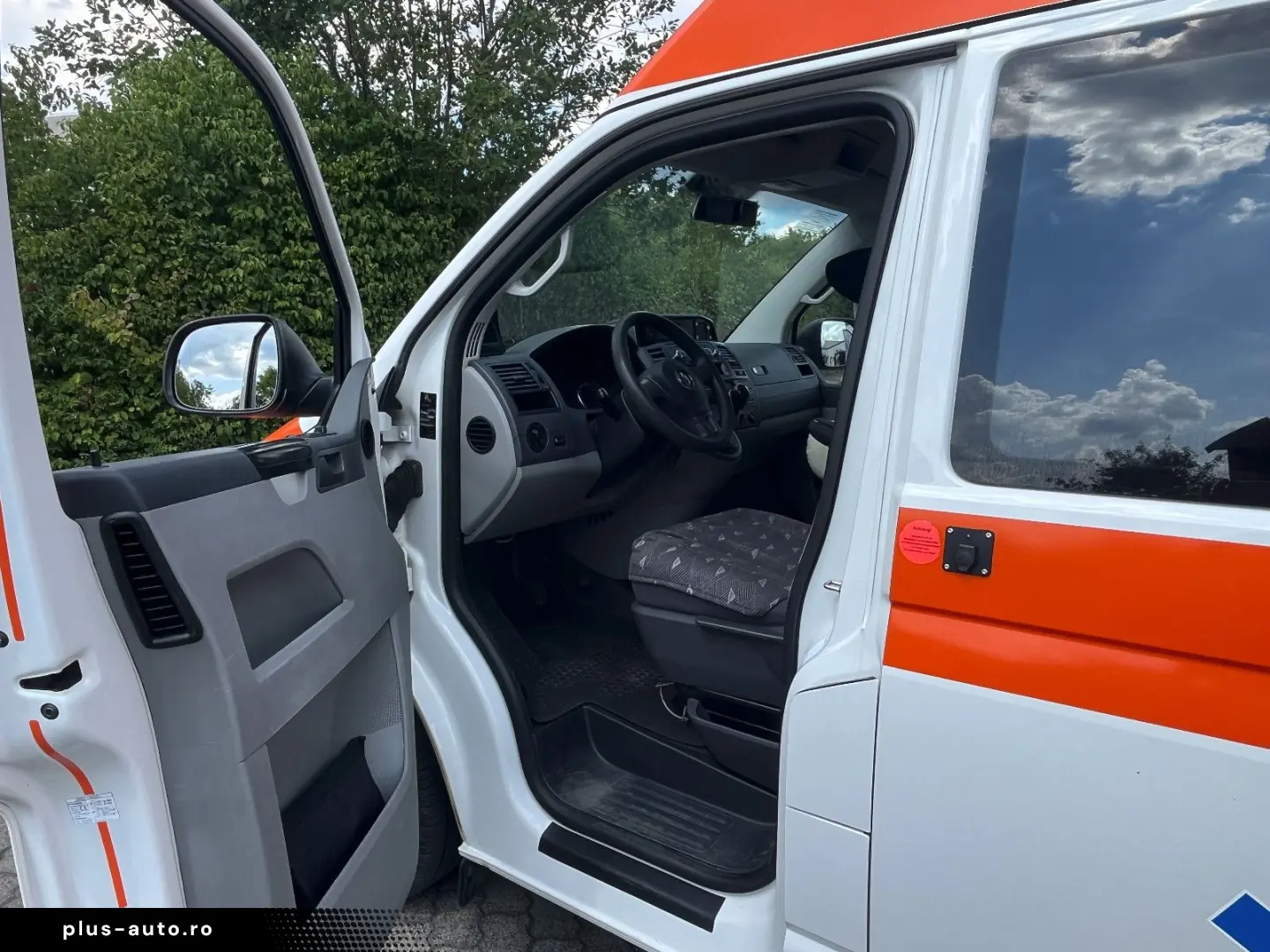 VW T5 Ambulanta