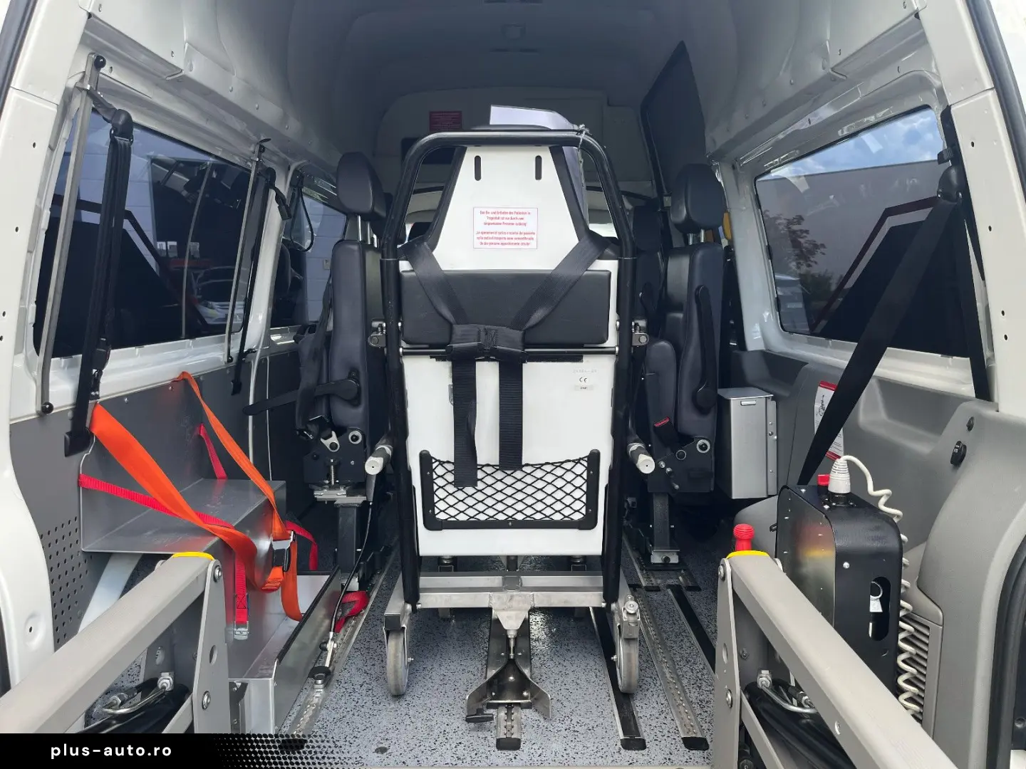 VW T5 Ambulanta