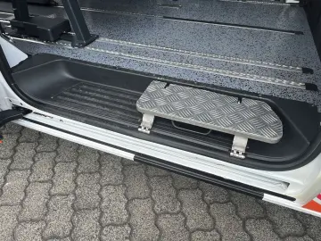 VW T5 Ambulanta
