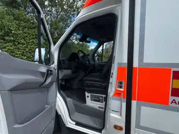 MERCEDES-BENZ Sprinter 316 Ambulanta