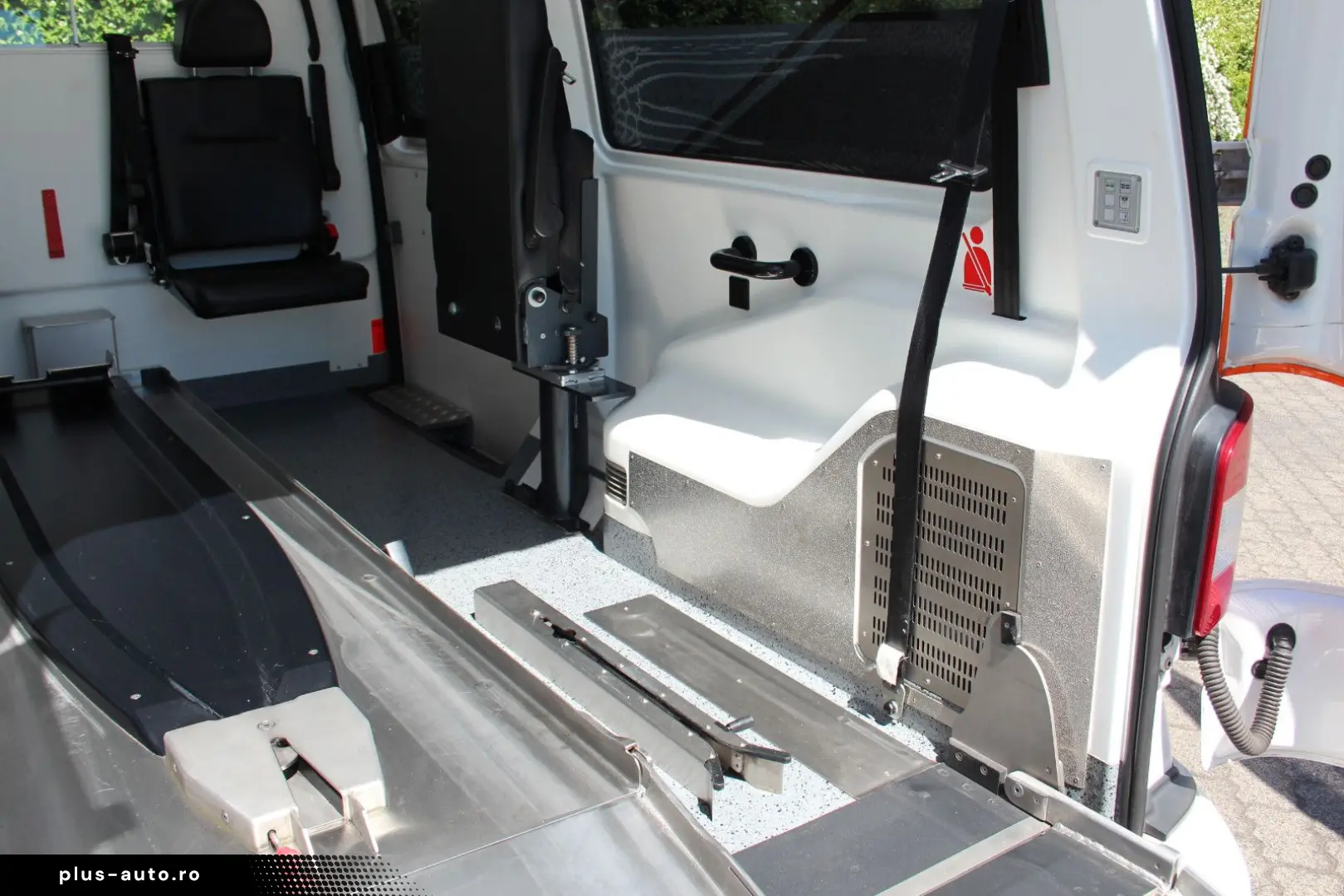 VW T5 Hornis 4x4 Ambulanta